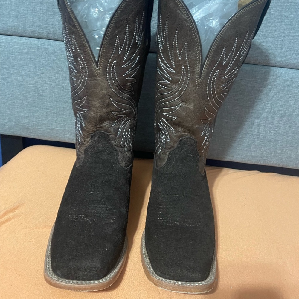 Ariat Brown and Dark Brown Cowboy Boots